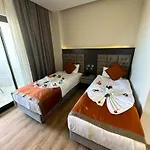 Golden Rock Hotel&spa Отель 4*