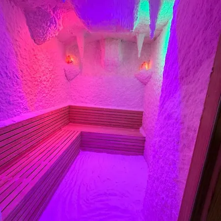 Golden Rock Hotel&spa