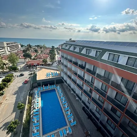 Golden Rock Hotel&spa Отель