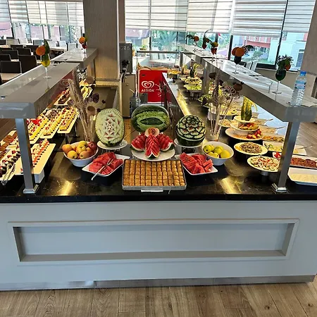 Golden Rock Hotel&spa Отель 4*