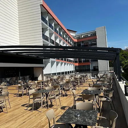 Golden Rock Hotel&spa 4* Sidé