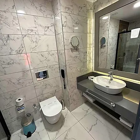 Golden Rock Hotel&spa ホテル シダ