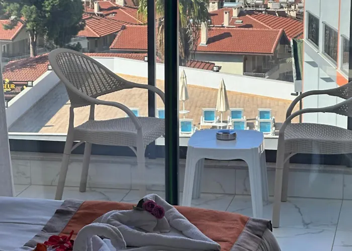 Golden Rock Hotel&spa Side