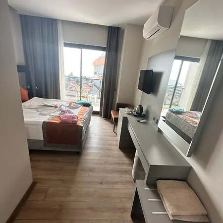 Golden Rock Hotel&spa Otel
