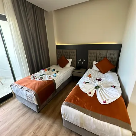 Golden Rock Hotel&spa Hotel 4*