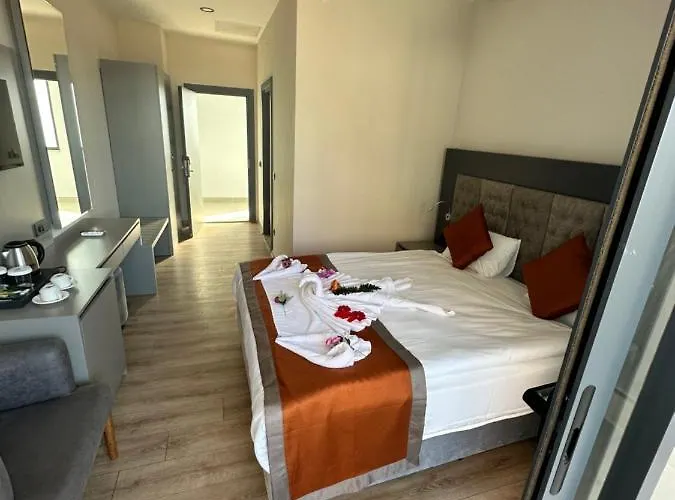Hotell Golden Rock Hotel&spa