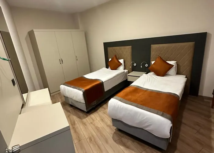 Golden Rock Hotel&spa Hotell 4*